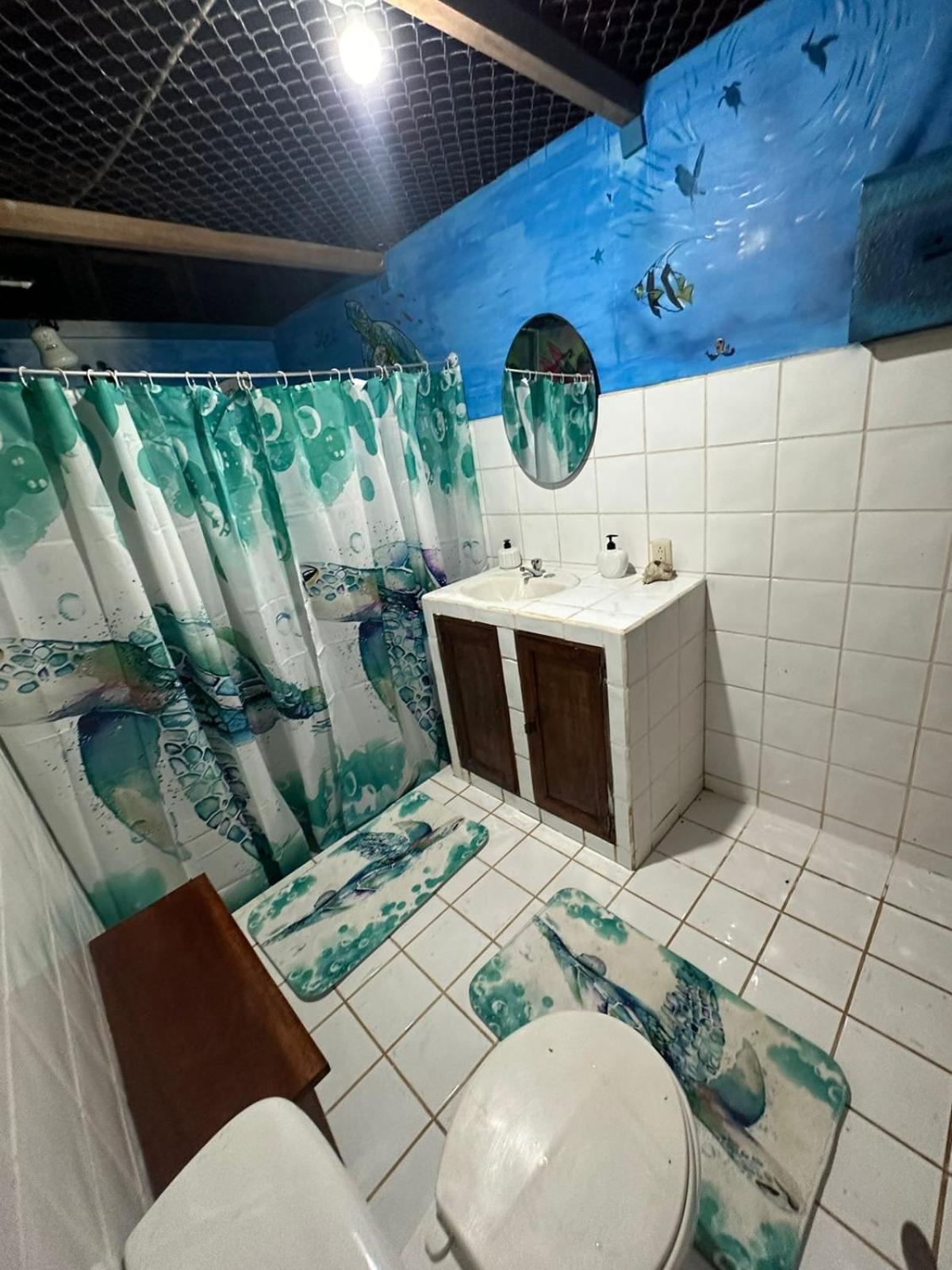 Pirate Drake Beach Hostel & Tour Company Drake Bay Bagian luar foto